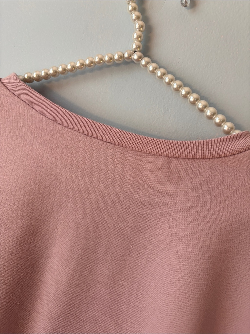 GAP Dusty Rose Sweatshirt with Gold Logo - Picture 5 of 6